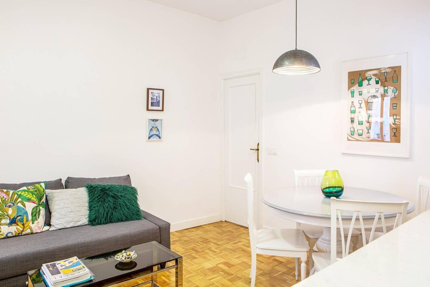Lovely And Chic 1 Bedroom Next To Atocha Appartamento